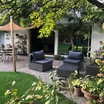 Plagniau Bed & Breakfast