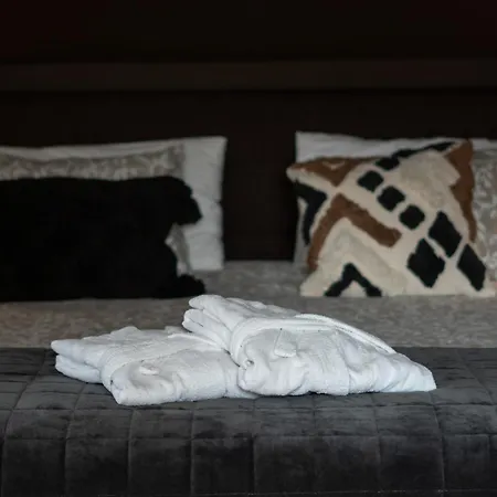 Plagniau Bed & Breakfast